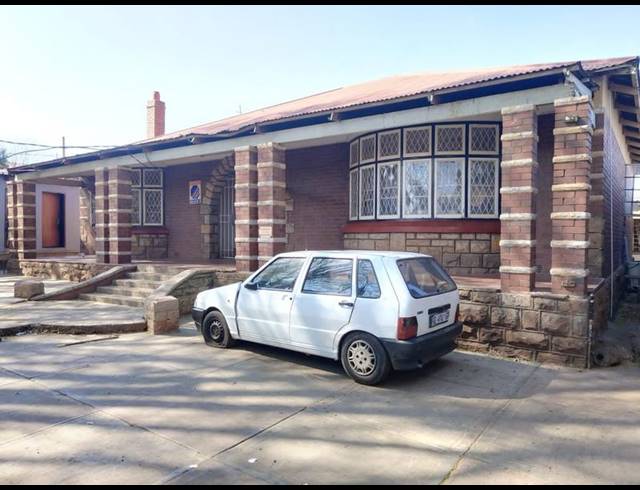 20 BEDROOM HOUSE FOR SALE IN JEPPESTOWN